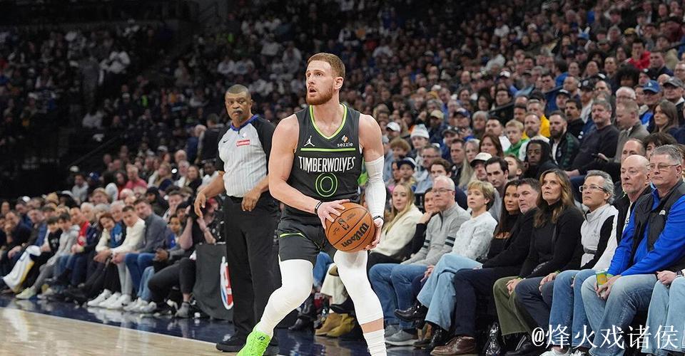 迪温琴佐:当全队凝聚成一个整体时,森林狼能变得非常强大 迪温琴佐:当全队凝聚成一个整体时,森林狼能变得非常强大